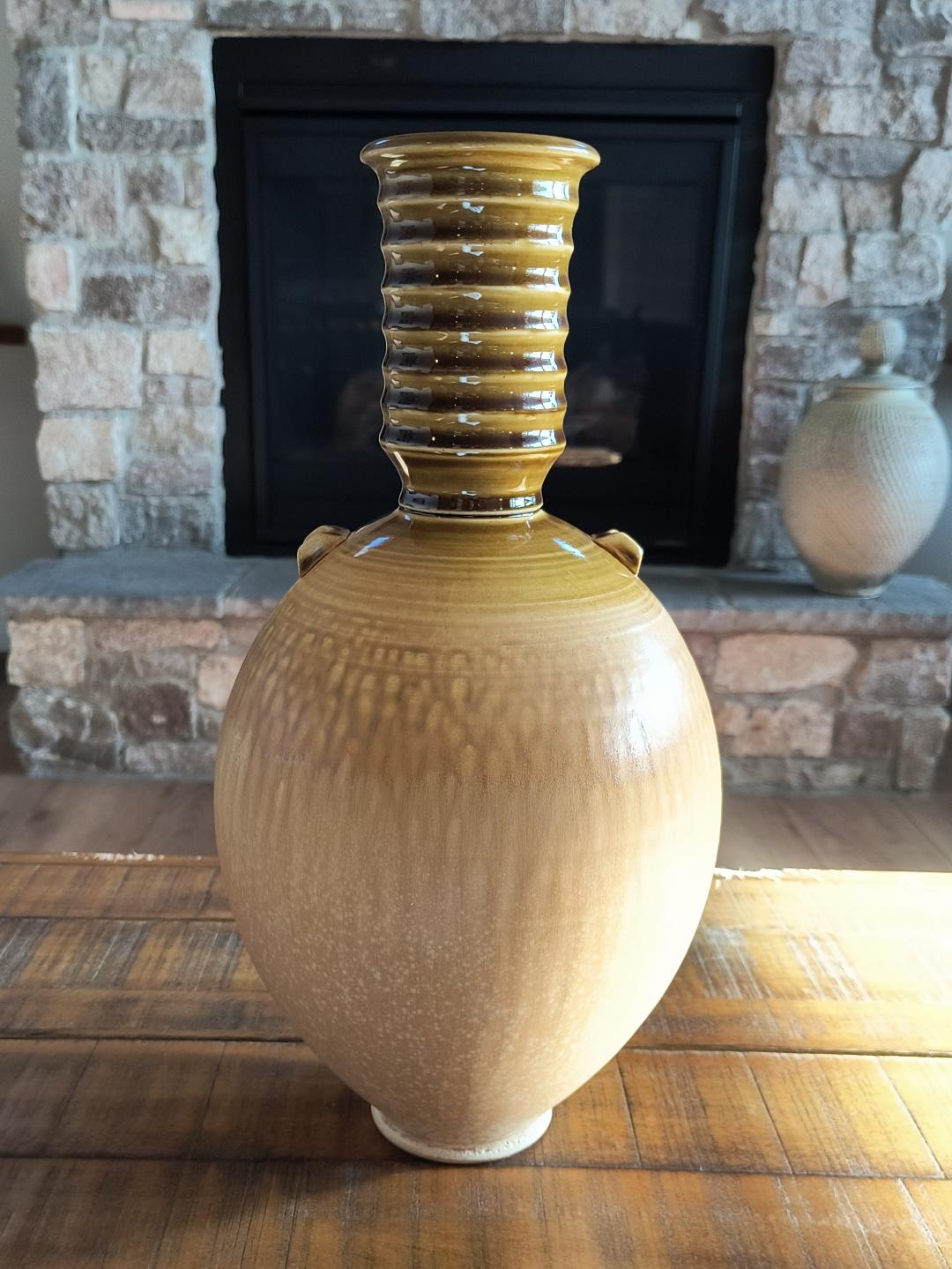 Tower vase